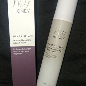 hey HONEY Make A Splash Intense Hydrating Aqua Serum